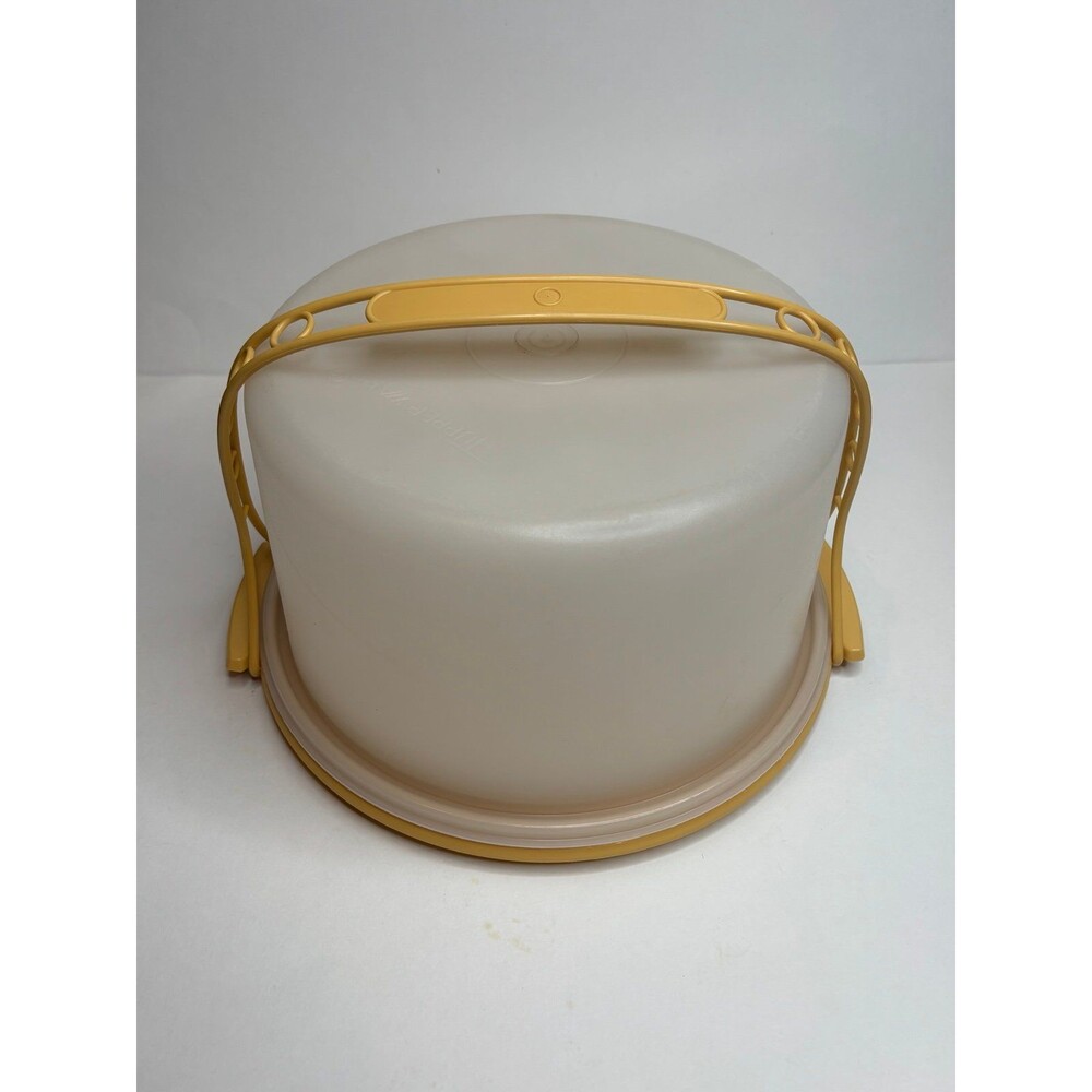 Vintage Tupperware Cake Taker Carrier Harvest Gold Round Cake Holder